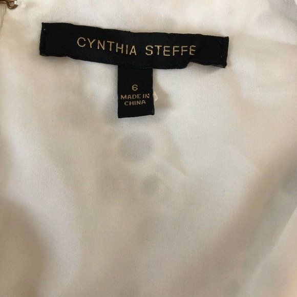 Cynthia Steffe Hailey Floral Eyelet Dress White, Size 6 - Picture 6 of 7